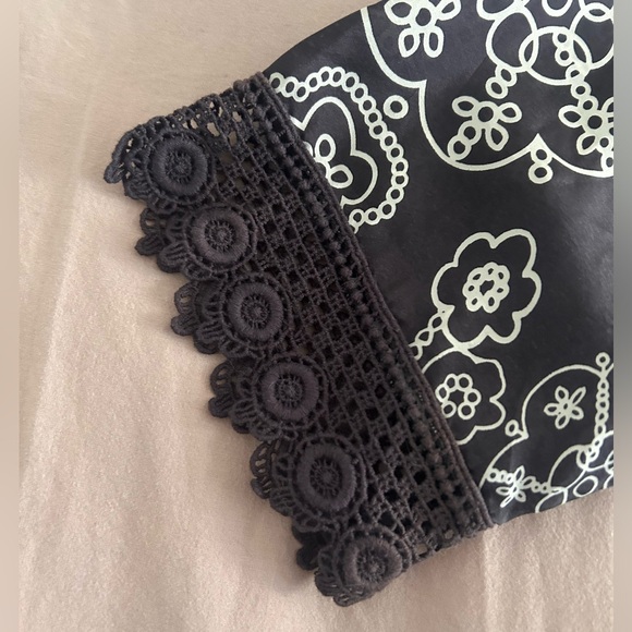 Johnny Was 100% silk blouse with embroidery worn 2-3 times. Size small. Sheer. - Picture 2 of 4